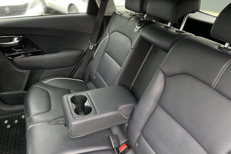 Продам Kia Niro 2018 года в Луцке