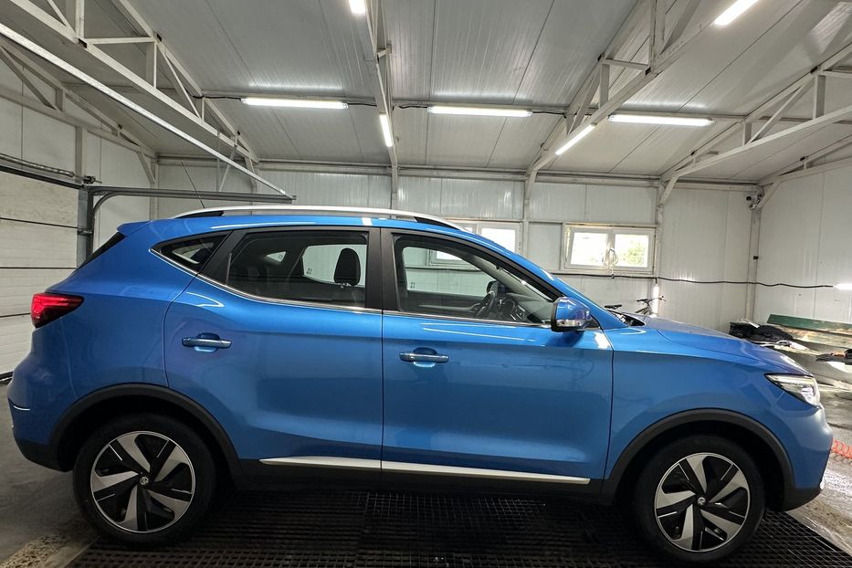 Продам MG 3 ZS EV 72 kWh 130 кВт 2022 года в Львове