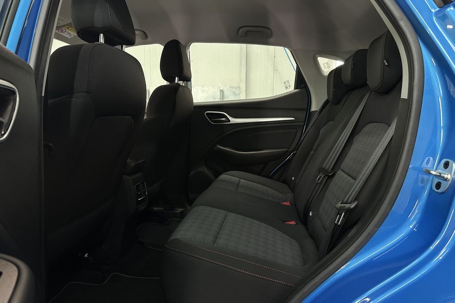 Продам MG 3 ZS EV 72 kWh 130 кВт 2022 года в Львове
