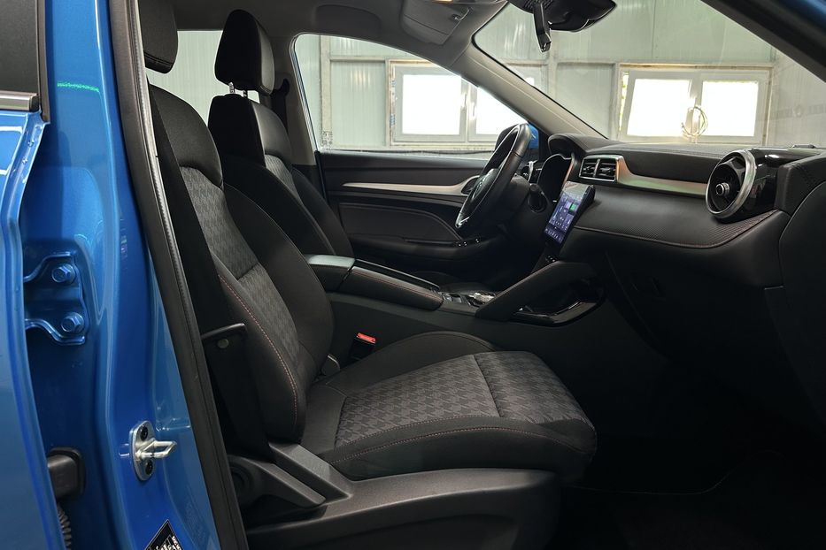 Продам MG 3 ZS EV 72 kWh 130 кВт 2022 года в Львове