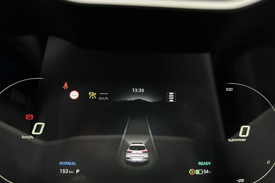 Продам MG 3 ZS EV 72 kWh 130 кВт 2022 года в Львове