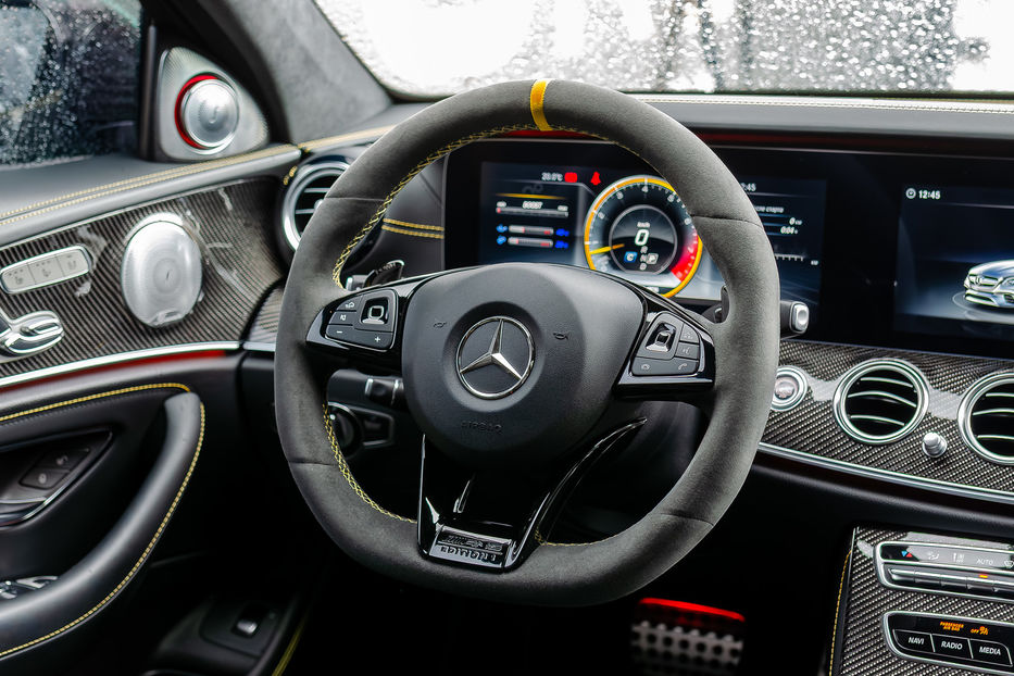 Продам Mercedes-Benz E-Class 63S AMG 4Matic+ 2018 года в Киеве