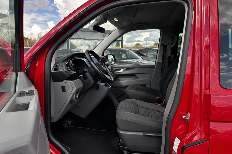Продам Volkswagen Caravella HIGHLINE 2020 года в Львове