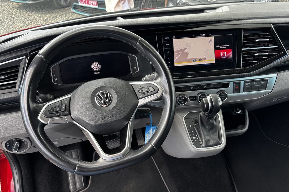Продам Volkswagen Caravella HIGHLINE 2020 года в Львове