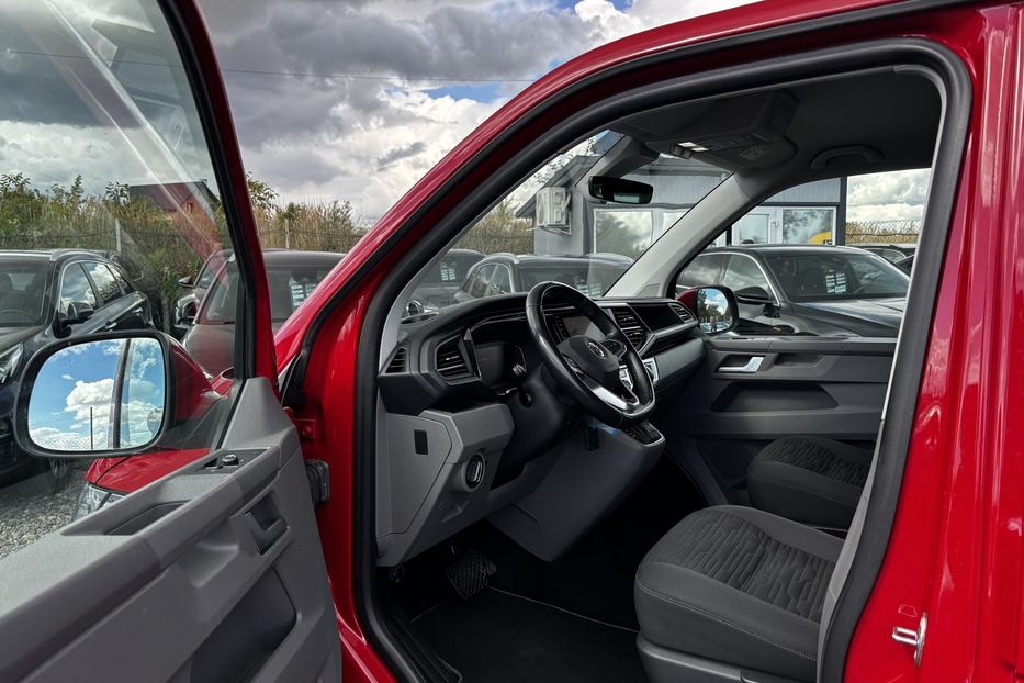 Продам Volkswagen Caravella HIGHLINE 2020 года в Львове