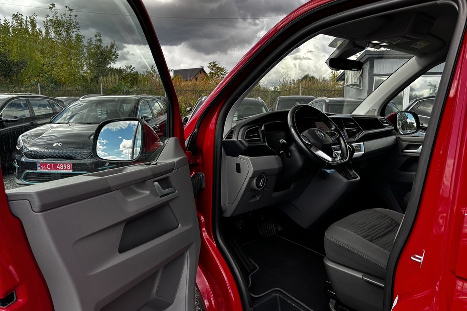 Продам Volkswagen Caravella HIGHLINE 2020 года в Львове