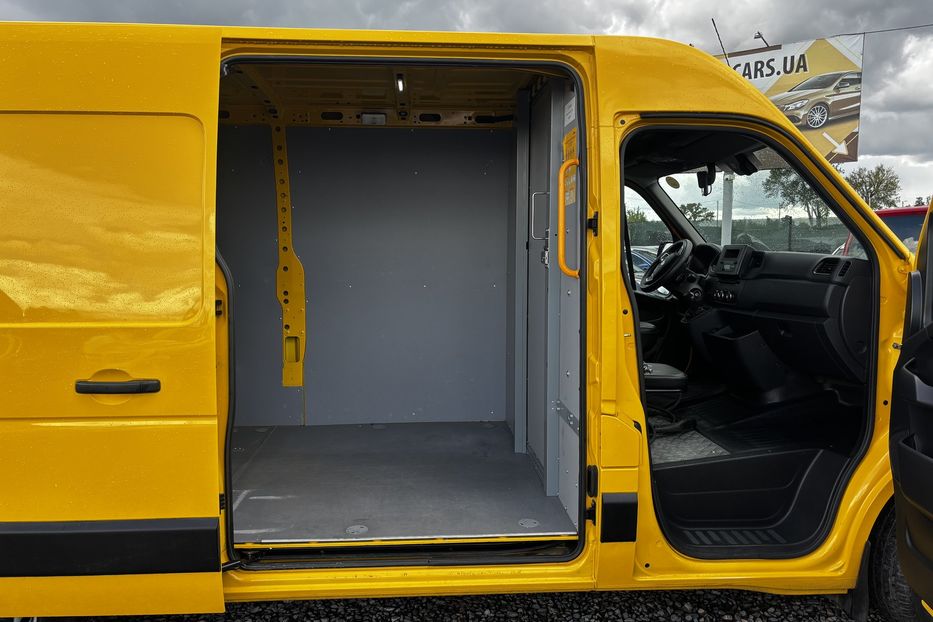 Продам Renault Master груз. 40 квт 2020 года в Львове