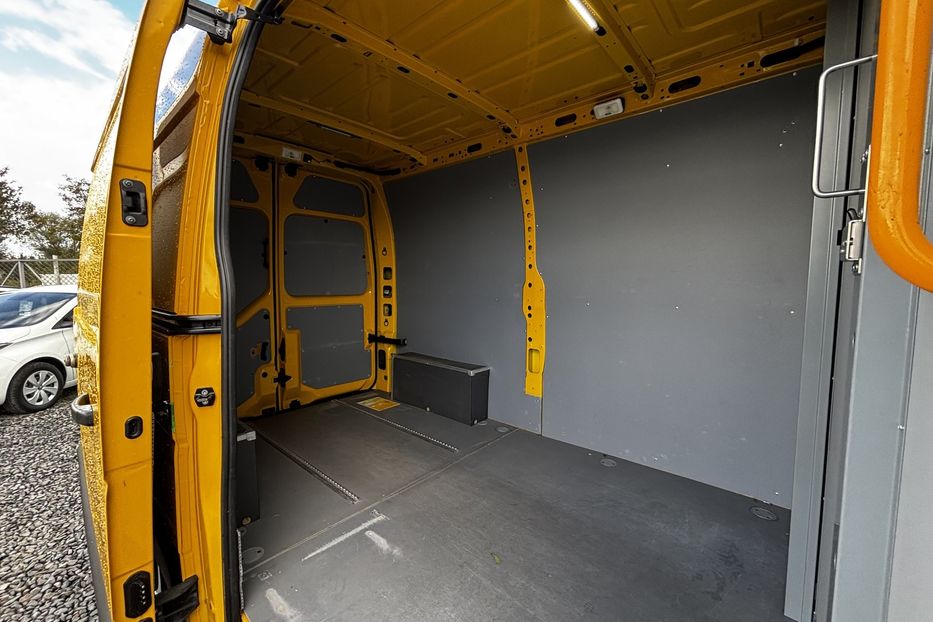Продам Renault Master груз. 40 квт 2020 года в Львове