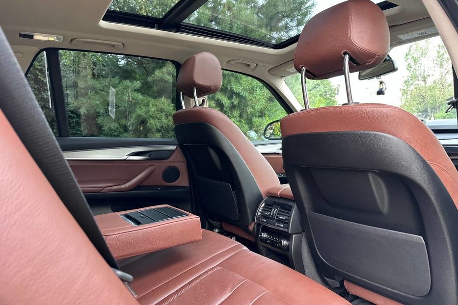 Продам BMW X5 XDrive 40e 2016 года в Черновцах
