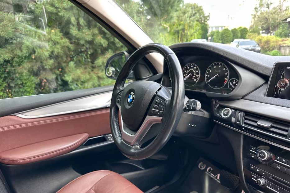Продам BMW X5 XDrive 40e 2016 года в Черновцах