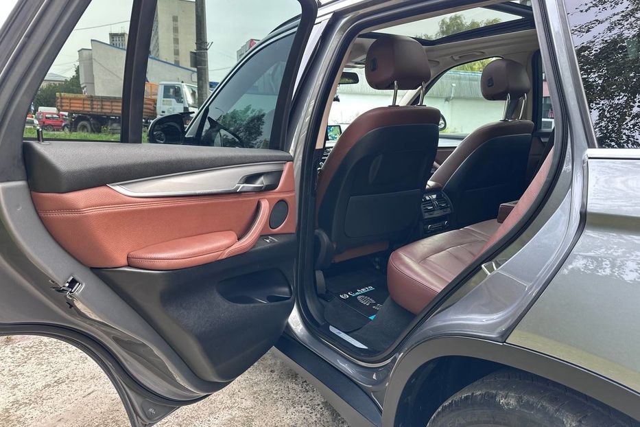 Продам BMW X5 XDrive 40e 2016 года в Черновцах