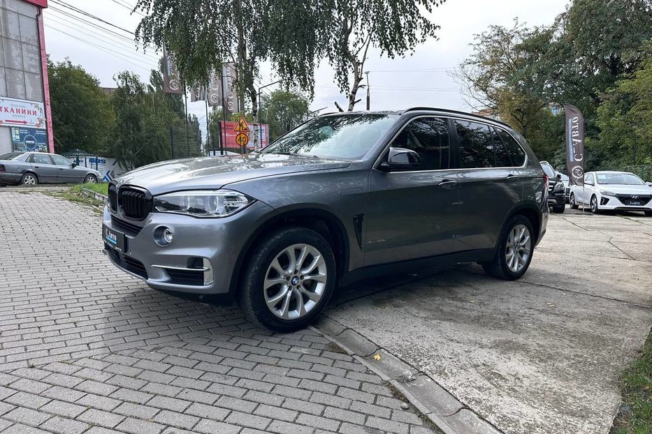 Продам BMW X5 XDrive 40e 2016 года в Черновцах