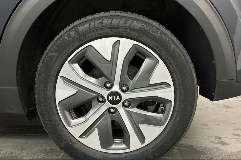 Продам Kia Niro 64 кВт авто в дорозі  2021 года в Львове