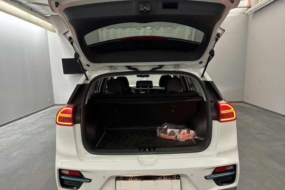 Продам Kia Niro 64 кВт авто в дорозі 2022 года в Львове