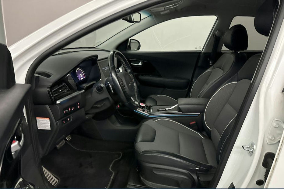 Продам Kia Niro 64 кВт авто в дорозі  2022 года в Львове