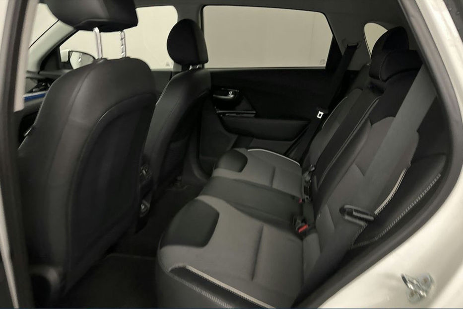 Продам Kia Niro 64 кВт авто в дорозі  2022 года в Львове
