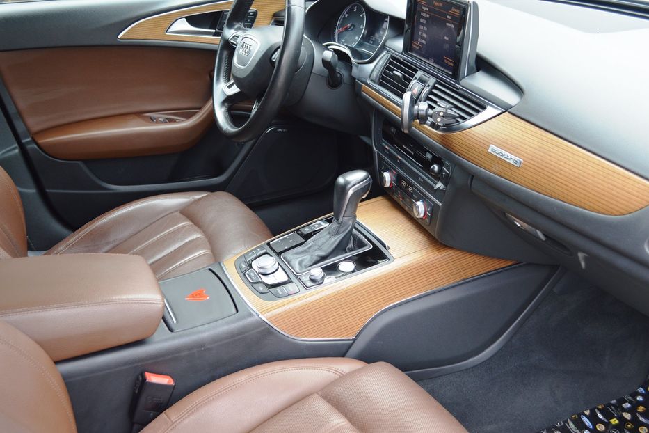 Продам Audi A6 2016 года в Одессе