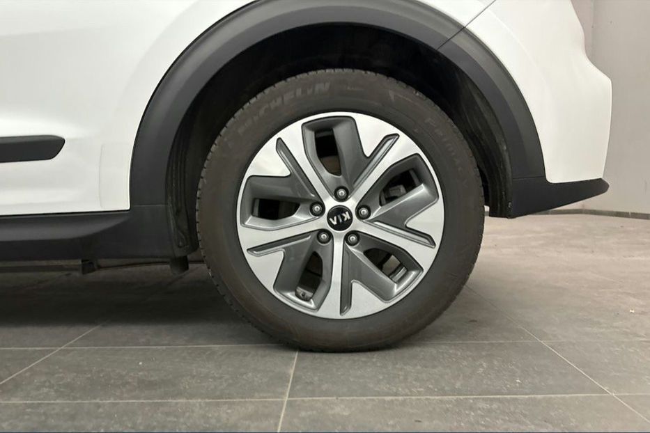 Продам Kia Niro 64 кВт авто в дорозі  2021 года в Львове
