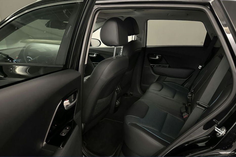 Продам Kia Niro 64 кВт авто в дорозі  2021 года в Львове