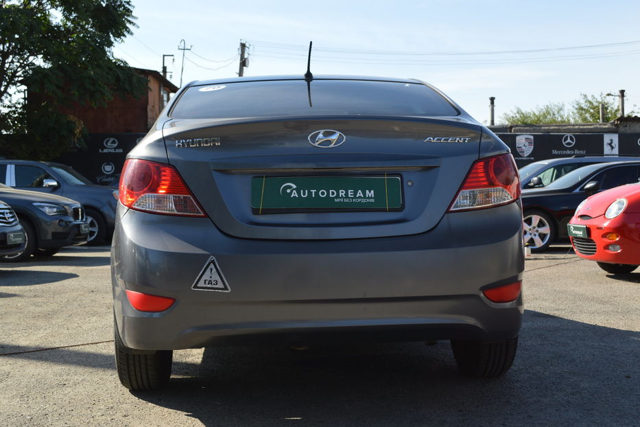 Продам Hyundai Accent    2011 года в Одессе