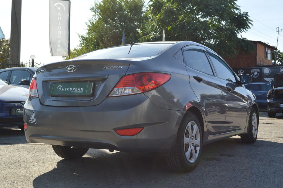 Продам Hyundai Accent    2011 года в Одессе