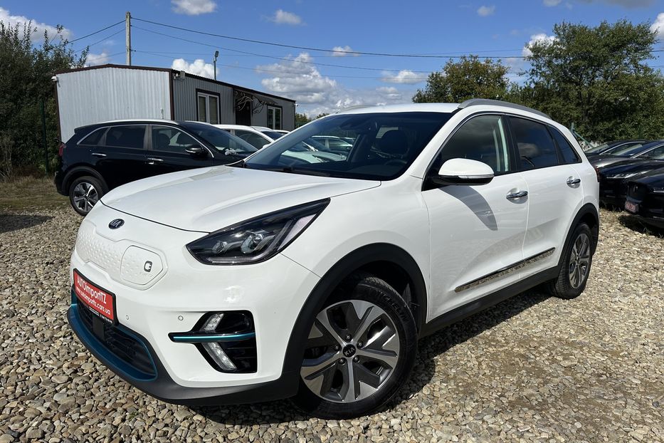 Продам Kia Niro 64 кВт Макс. комплектація 2021 года в Львове