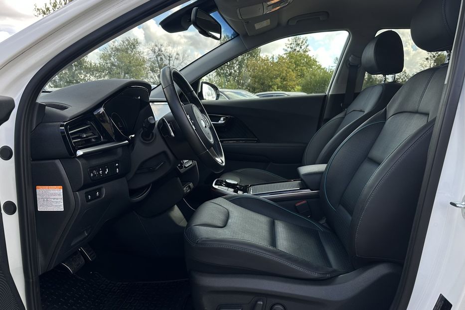 Продам Kia Niro 64 кВт Макс. комплектація 2021 года в Львове