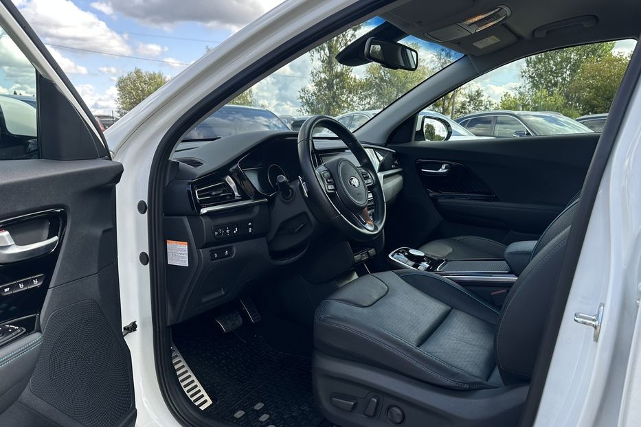 Продам Kia Niro 64 кВт Макс. комплектація 2021 года в Львове