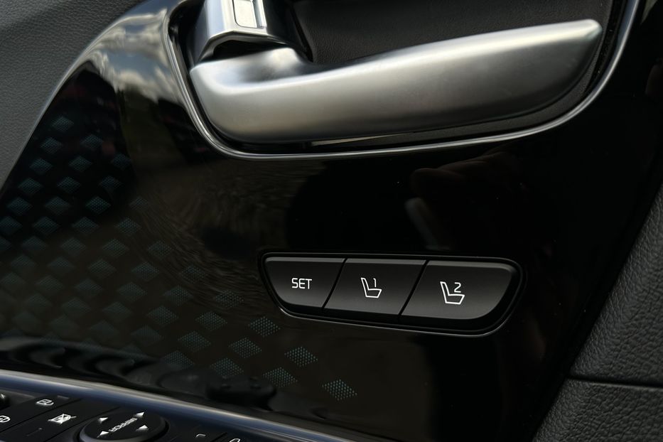 Продам Kia Niro 64 кВт Макс. комплектація 2021 года в Львове