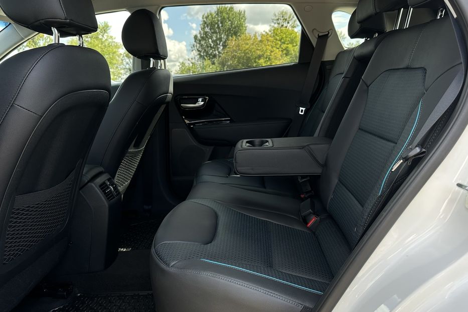 Продам Kia Niro 64 кВт Макс. комплектація 2021 года в Львове