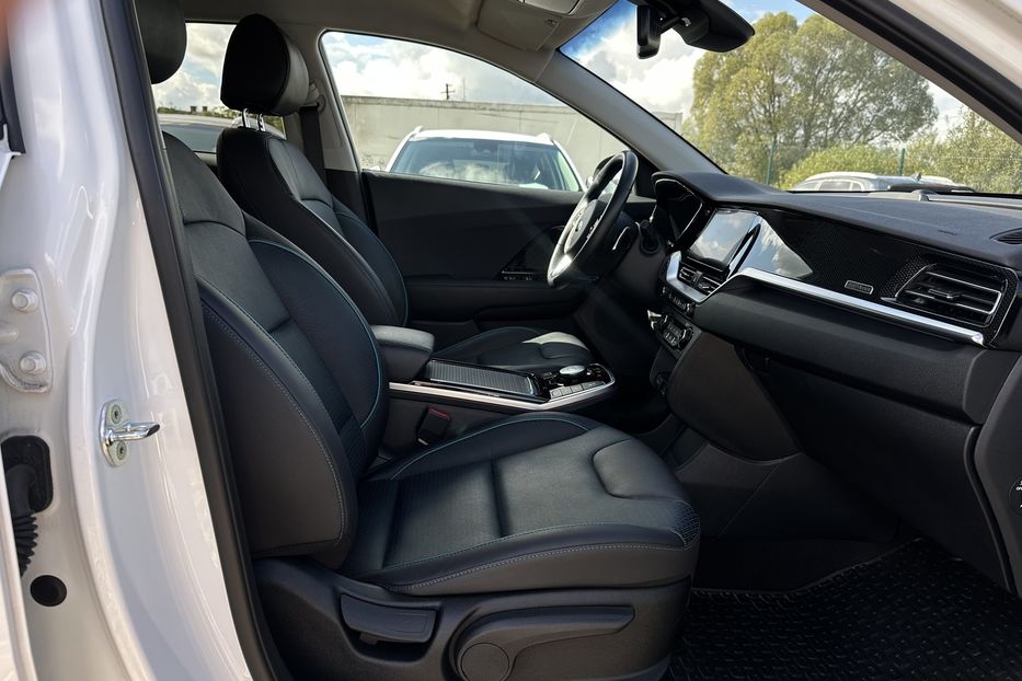 Продам Kia Niro 64 кВт Макс. комплектація 2021 года в Львове