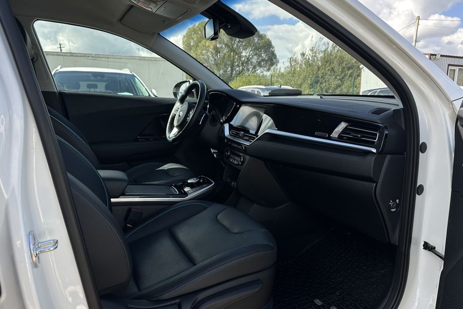 Продам Kia Niro 64 кВт Макс. комплектація 2021 года в Львове