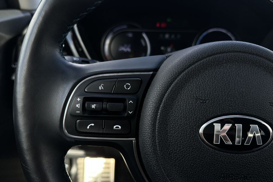 Продам Kia Niro 64 кВт Макс. комплектація 2021 года в Львове