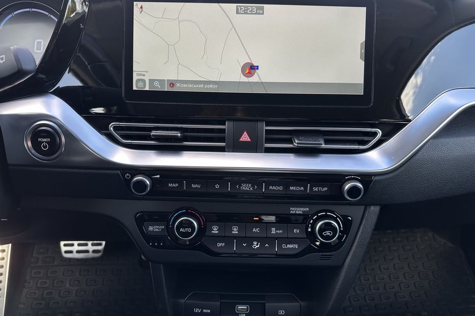 Продам Kia Niro 64 кВт Макс. комплектація 2021 года в Львове