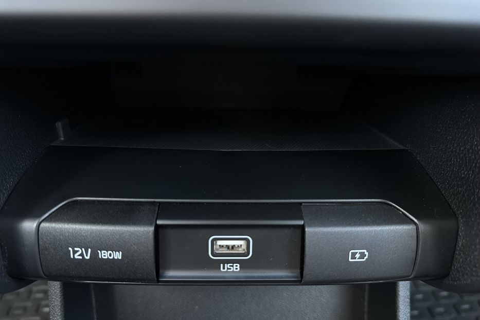 Продам Kia Niro 64 кВт Макс. комплектація 2021 года в Львове