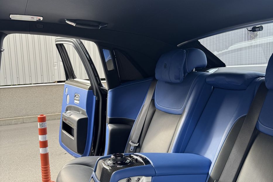 Продам Rolls-Royce Ghost BLACK BADGE 2018 года в Киеве