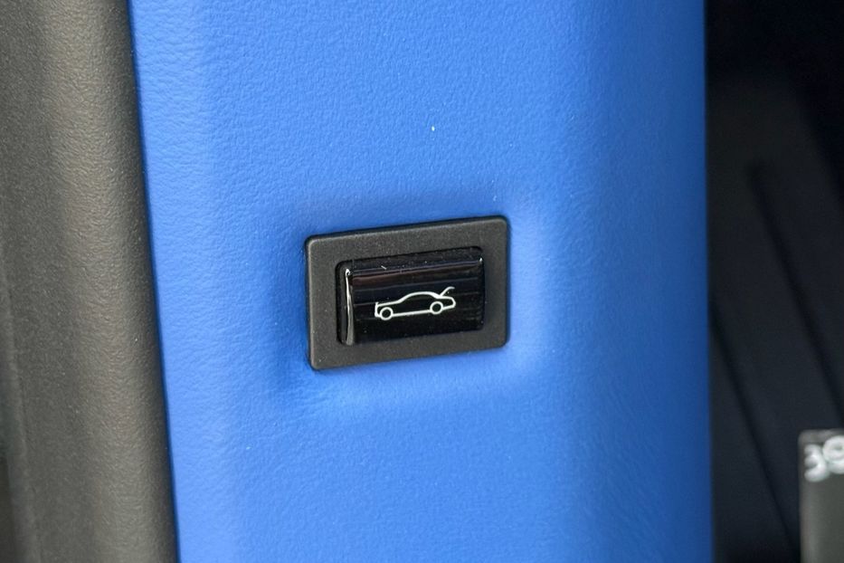 Продам Rolls-Royce Ghost BLACK BADGE 2018 года в Киеве