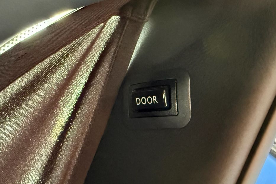 Продам Rolls-Royce Ghost BLACK BADGE 2018 года в Киеве
