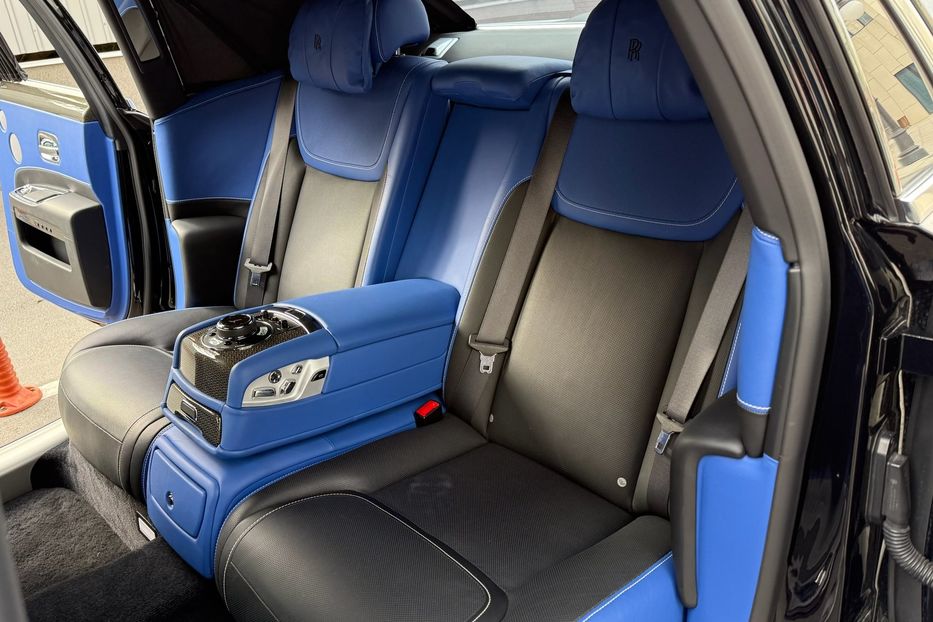 Продам Rolls-Royce Ghost BLACK BADGE 2018 года в Киеве