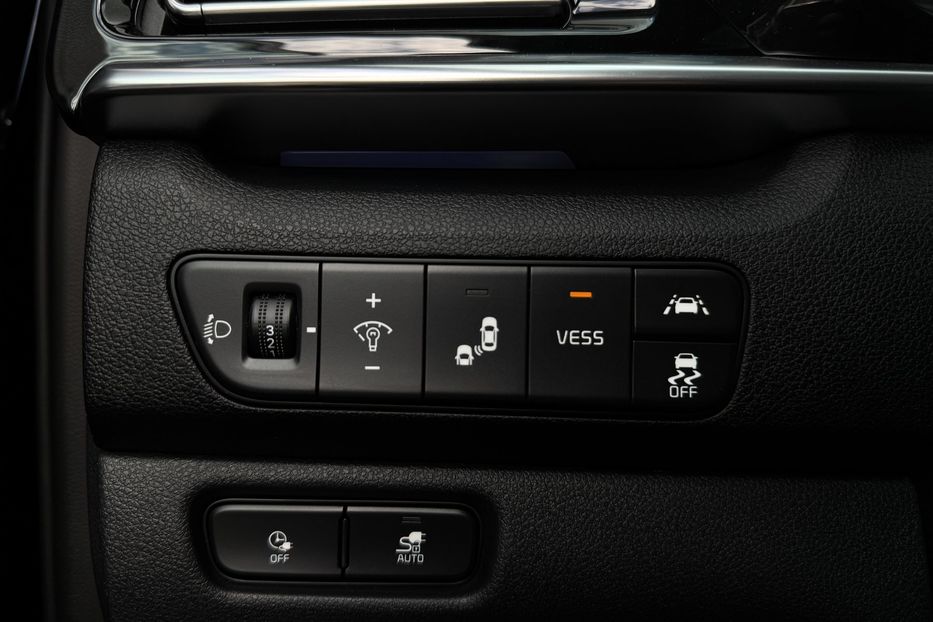 Продам Kia Niro 64 кВт Макс. комплектація 2020 года в Львове