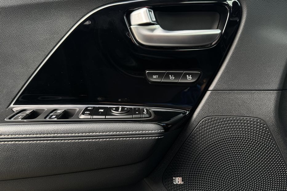 Продам Kia Niro 64 кВт Макс. комплектація 2020 года в Львове