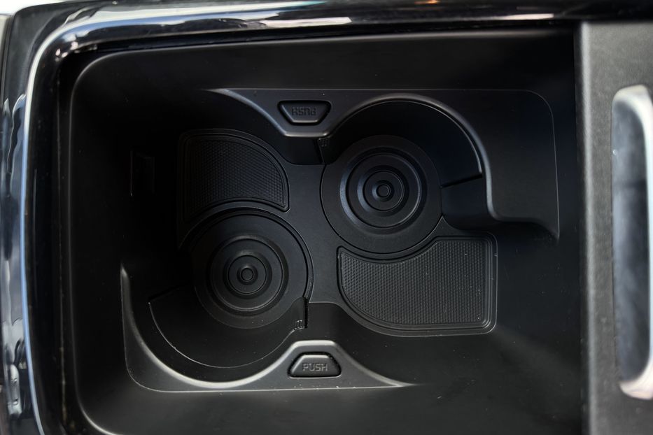 Продам Kia Niro 64 кВт Макс. комплектація 2020 года в Львове