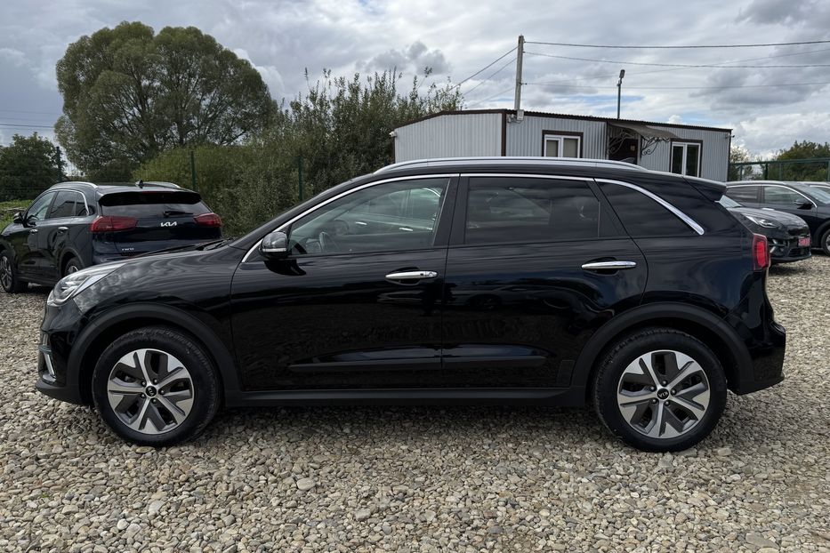 Продам Kia Niro 64 кВт Макс. комплектація 2020 года в Львове