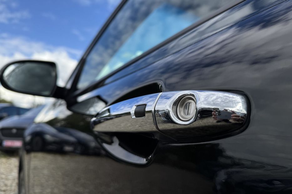 Продам Kia Niro 64 кВт Макс. комплектація 2020 года в Львове