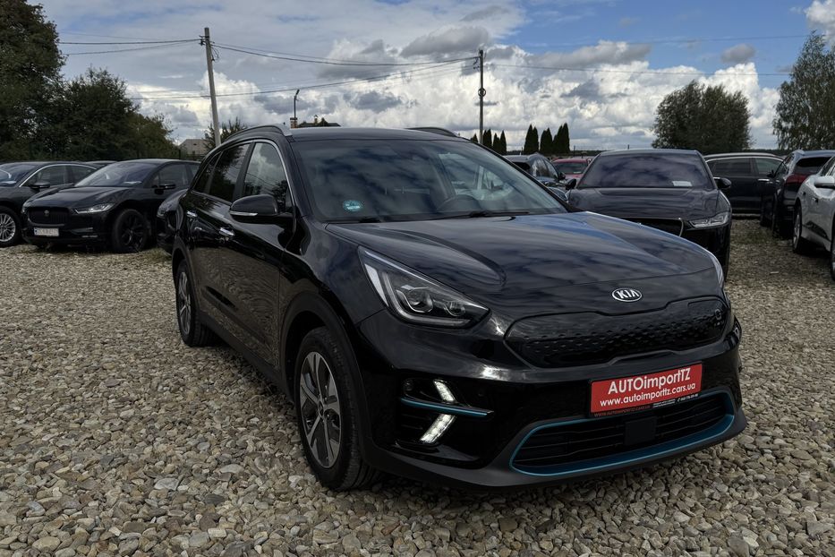 Продам Kia Niro 64 кВт Макс. комплектація 2020 года в Львове
