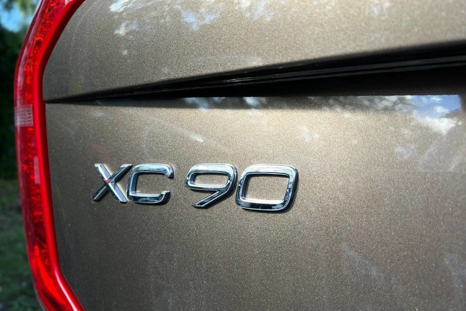 Продам Volvo XC90 2017 года в Черновцах