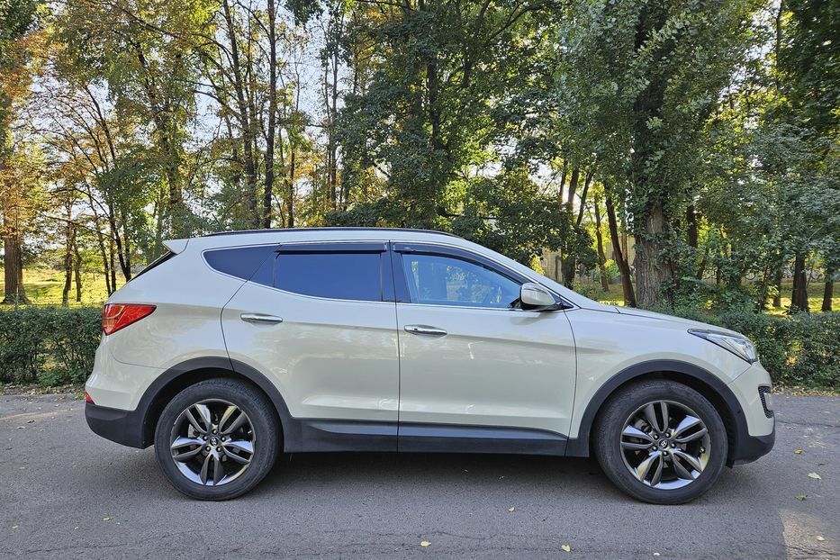 Продам Hyundai Santa FE Top 2012 года в Киеве