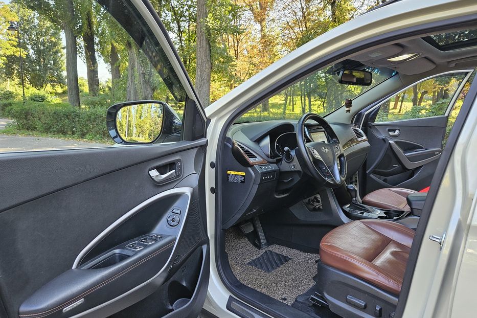 Продам Hyundai Santa FE Top 2012 года в Киеве