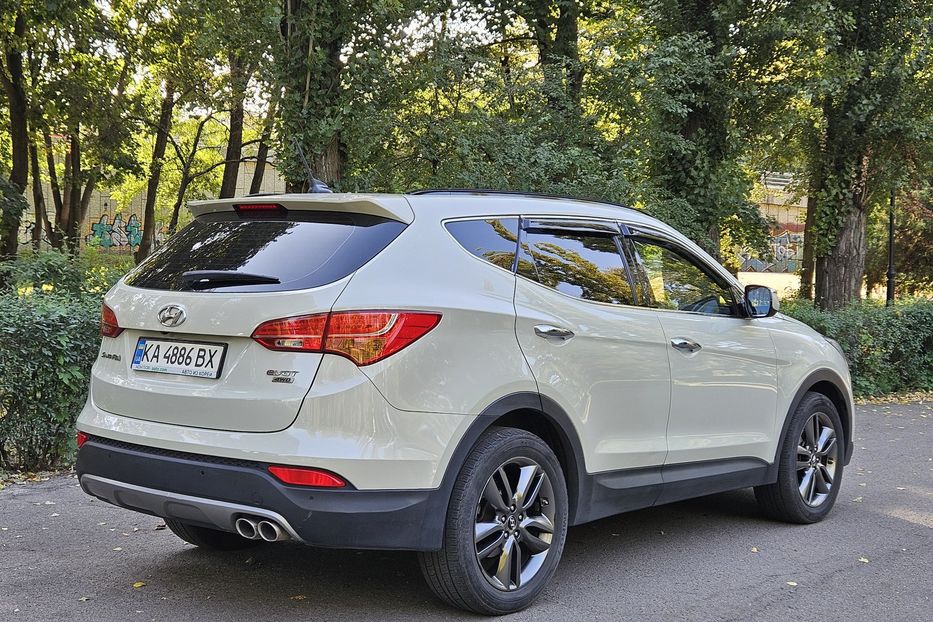 Продам Hyundai Santa FE Top 2012 года в Киеве