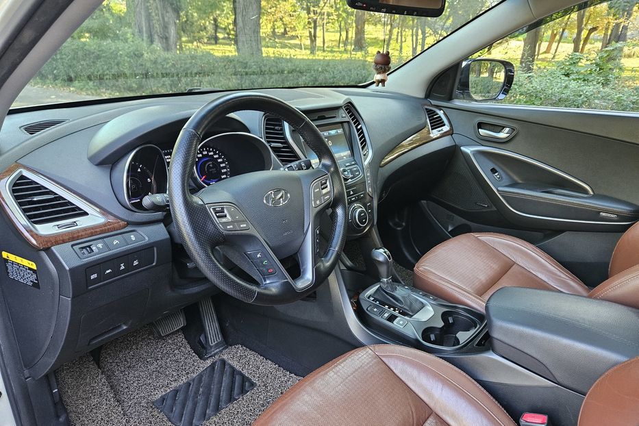Продам Hyundai Santa FE Top 2012 года в Киеве